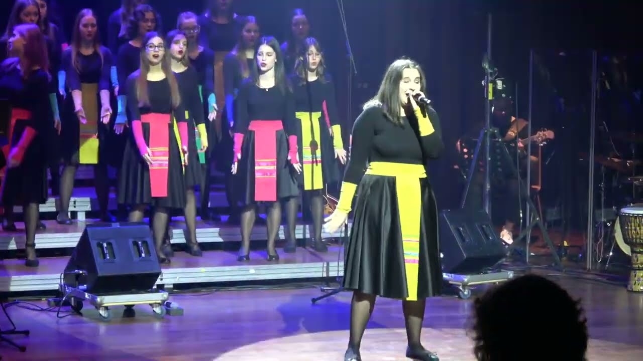 SKOWRONKI Girls' Choir, Alicja Szeluga | Sing (Cover by Pentatonix)