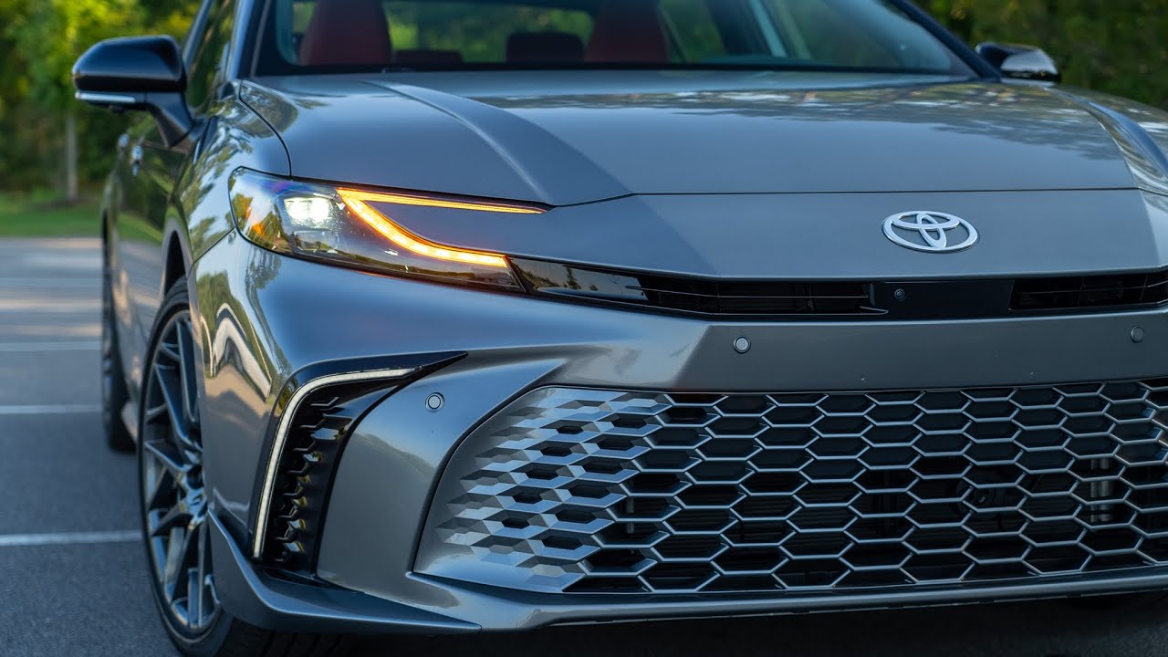 Toyota Camry XSE AWD Hybrid 2025 года – обзор, основанный на личном опыте.