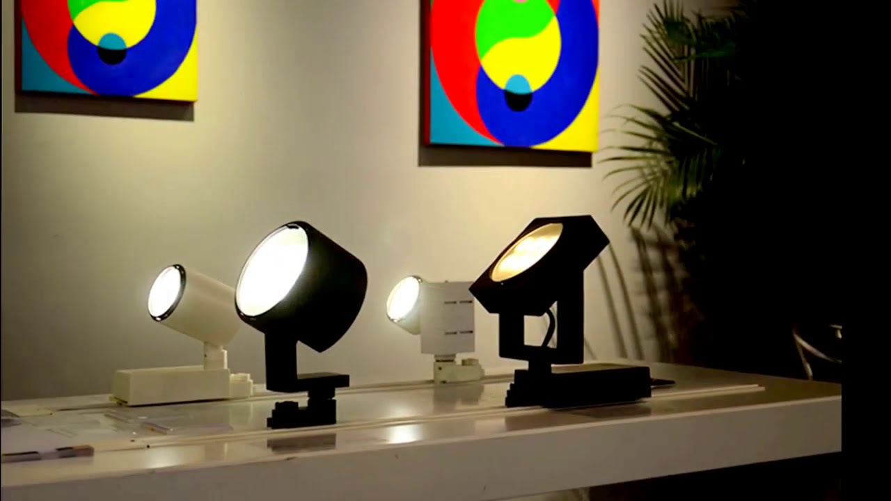 High Precision Led light for museum and galleries. Contemporary art light