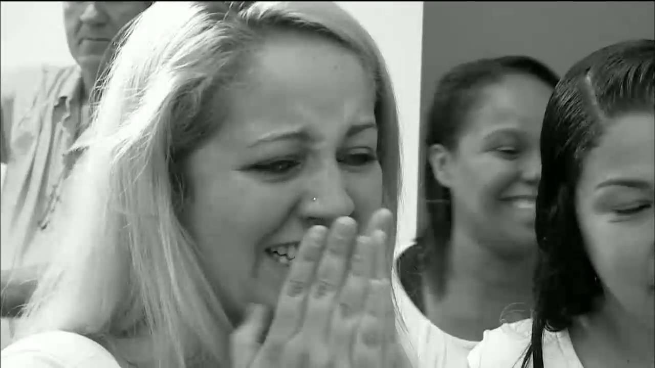 Toc Toc: amigas levam amor e alegria para idosos e crianças