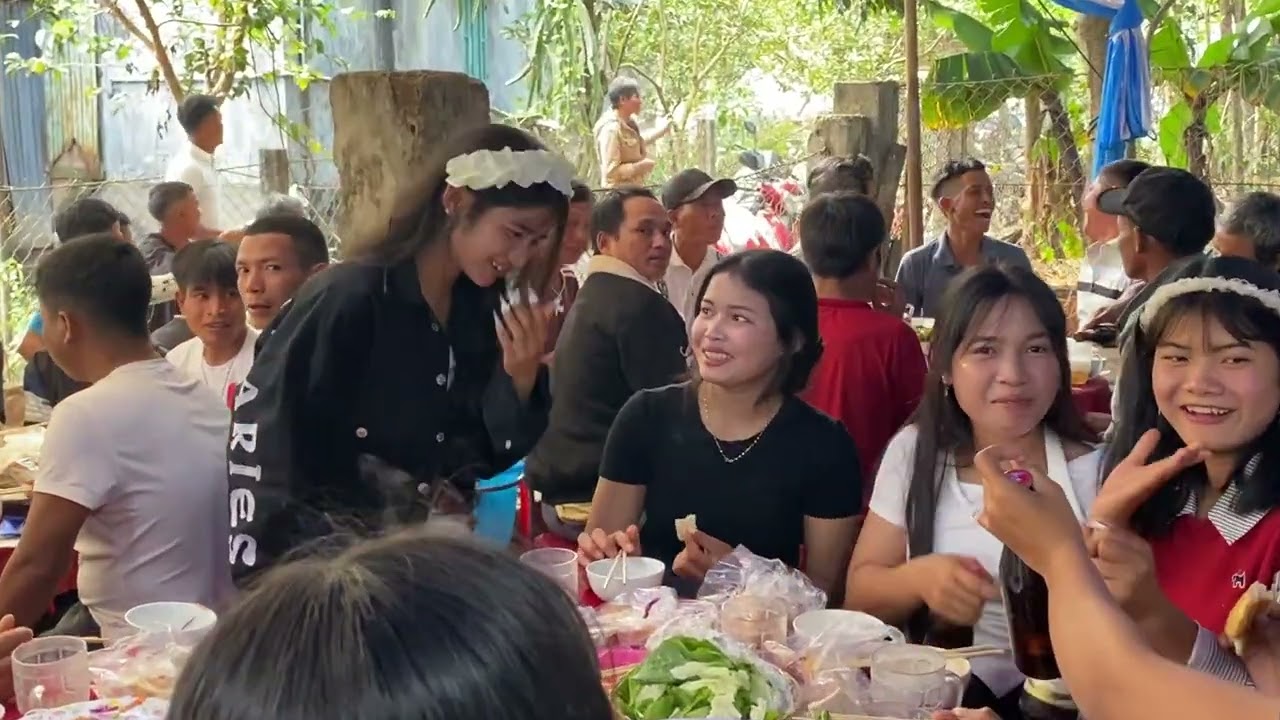 Y Tưng . Live - Truh Đị Dang Ei 