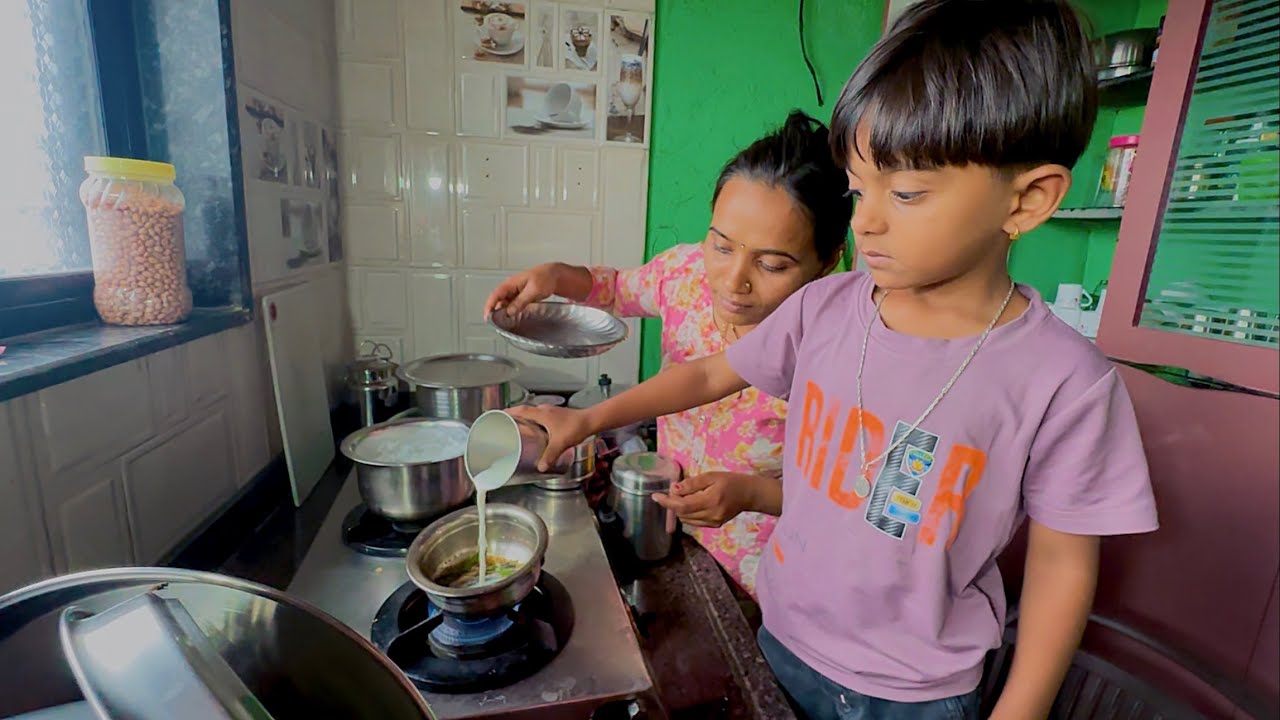 माऊलीने गरमागरम चहा बनवला 🫢