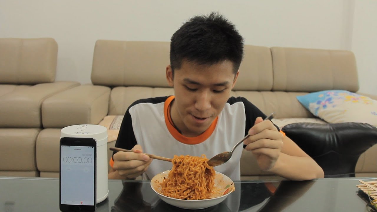 挑战1分钟吃完韩国辣面 KOREAN SPICY NOODLES CHALLENGE!!!