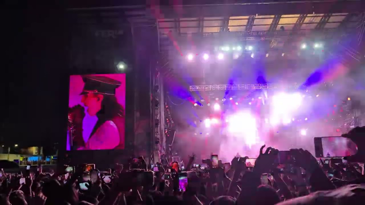 Marilyn Manson - The Beautiful People Live in Mexico FENAPO