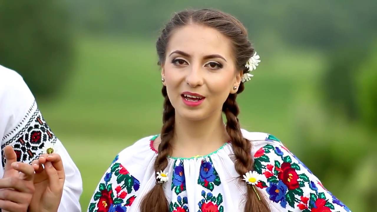 Simona Mazăre  -  Joc și strig la țărănească