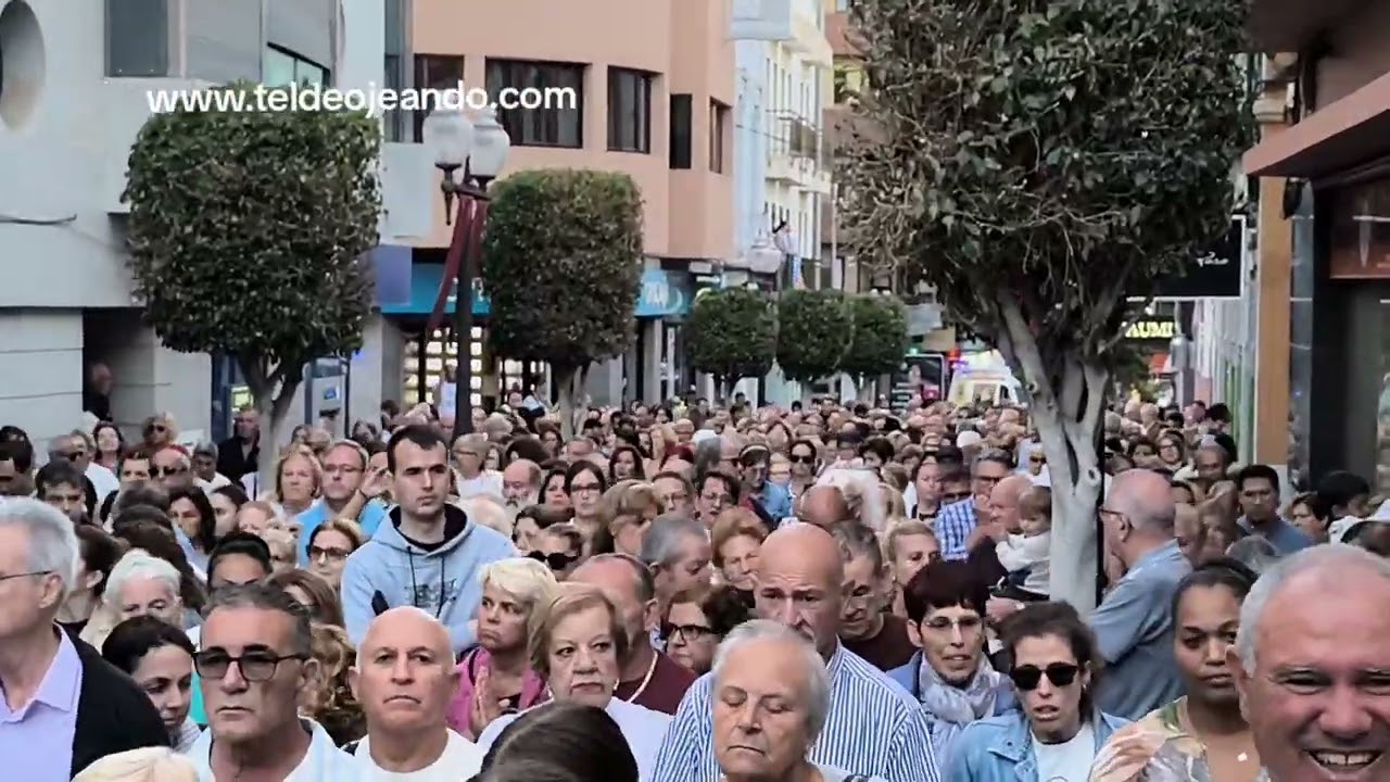 Santo Cristo de #telde llega a San Gregorio para recibir a La Virgen del Pino 2025.