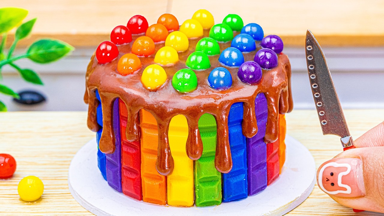 Mini Rainbow Cake Recipe With KITKAT Chocolate 🌈 Satisfying Mini Cake Decorating and DIY