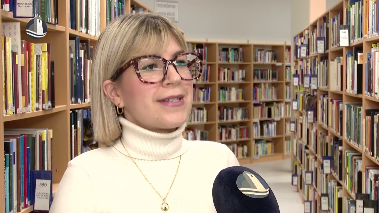 3600 tag a Huszár Gál Városi Könyvtárban