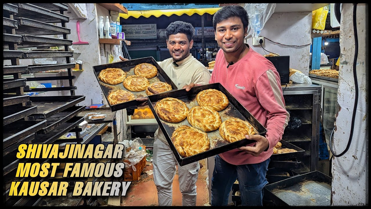 Bangalore Shivajinagar most famous kausar bakery halwa naan 100% delicious and covered with halwa