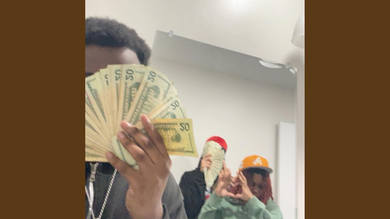 Kiss Her Thru The Phone