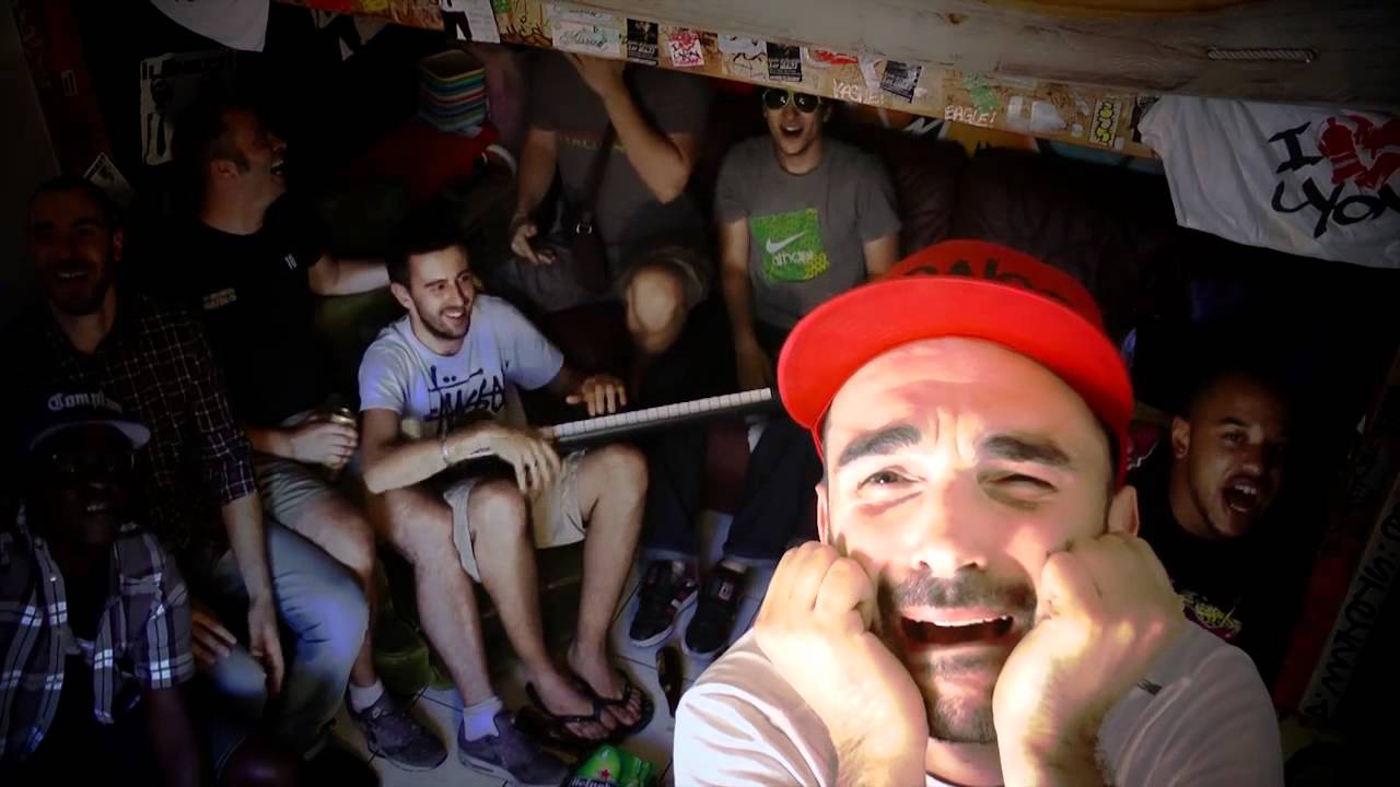 Ilenazz aka Tek  Warner / Autant pour nous