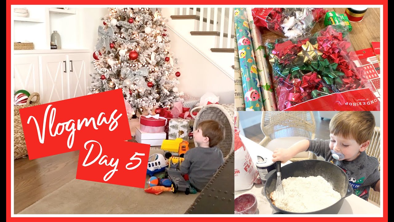 All the Festiveness! | Vlogmas Day 5