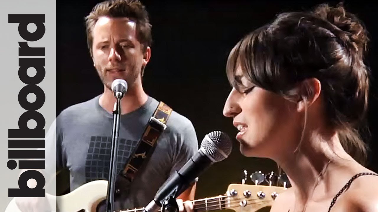 Sara Bareilles Covers Beyoncé's 'Single Ladies (Put a Ring on It)' Billboard Mashup Mondays