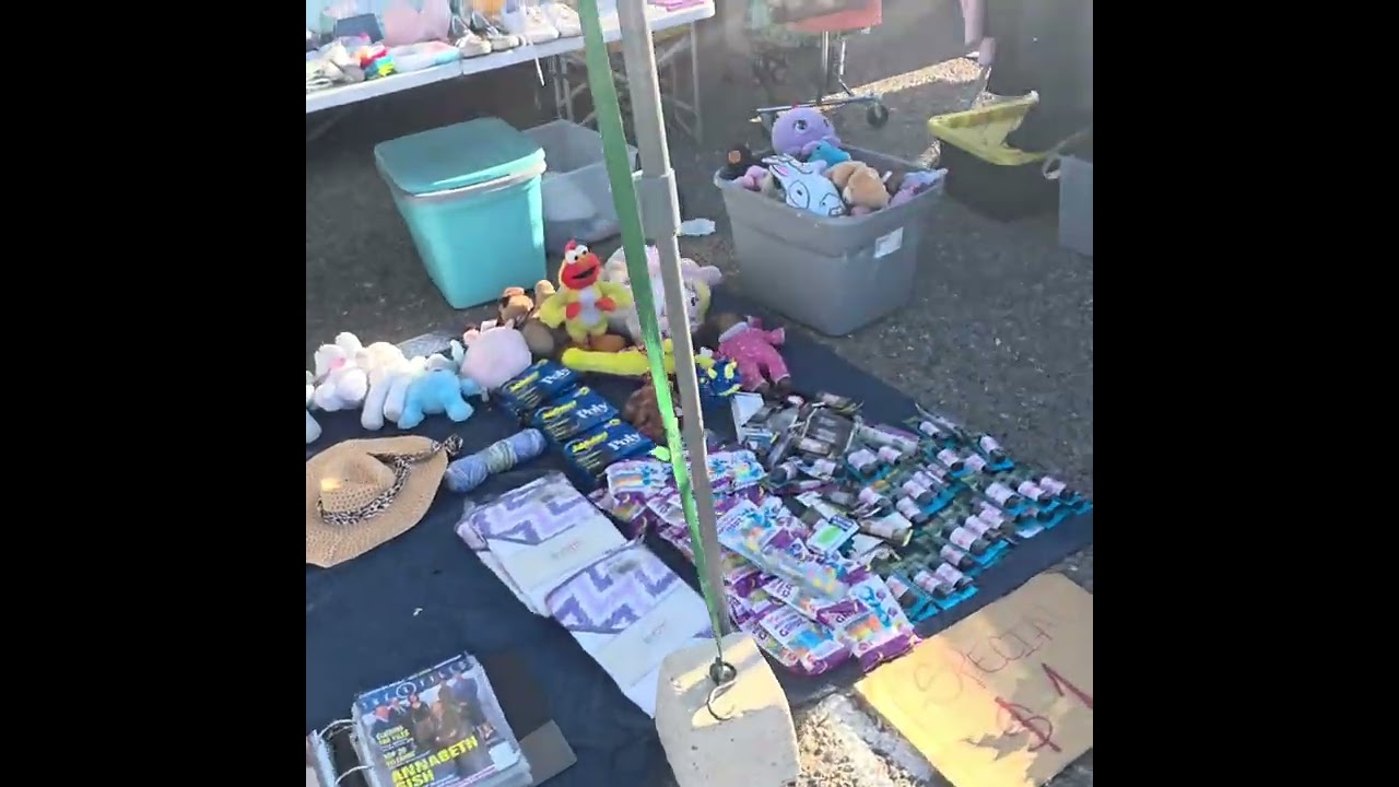 Dominguito En El Tianguis,  Victorville Swapmeet.  
