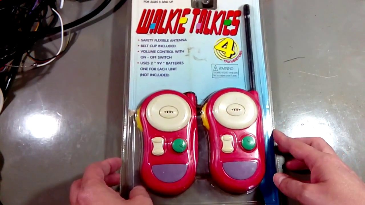Desmontando mais um Walkie Talkie de brinquedo
