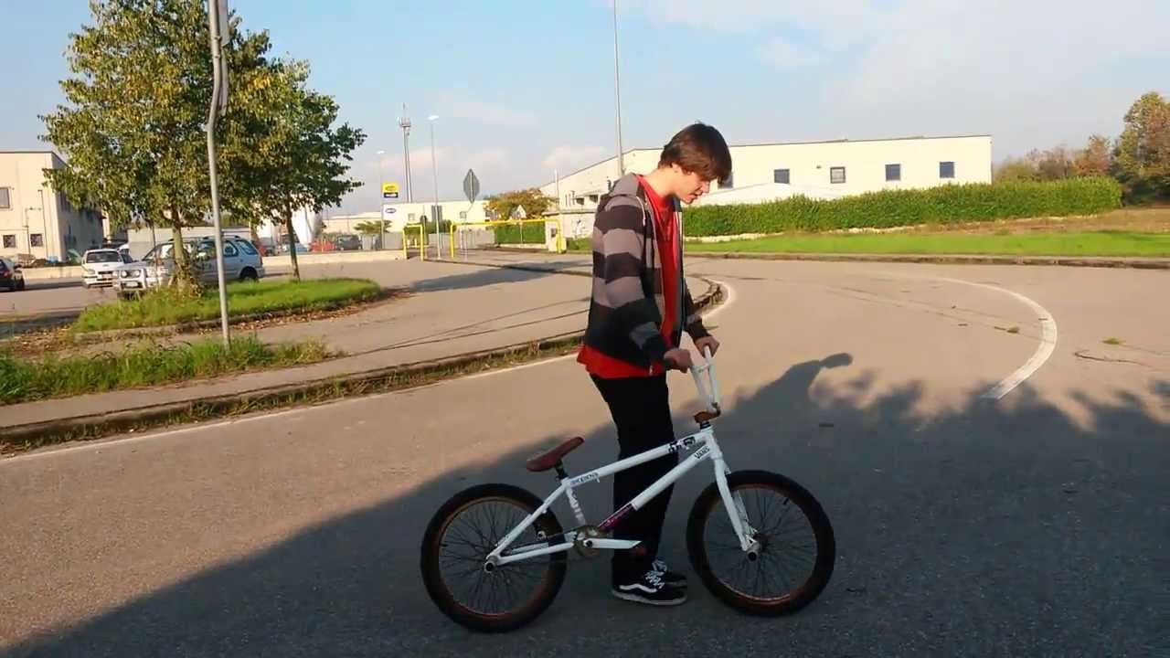 Tutorial: come fare Bunny Hop 180(BMX)2014