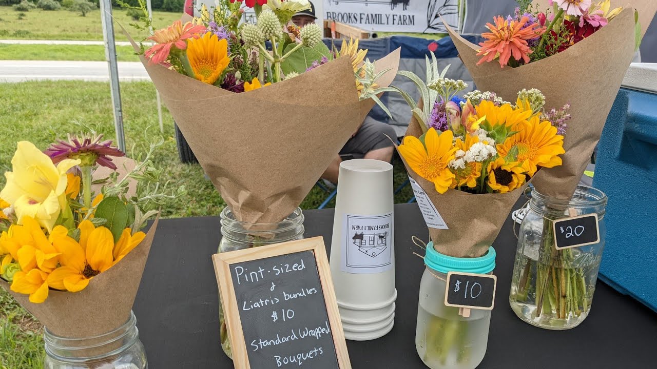 Making Farmer's Market Bouquets / Morning farm walk