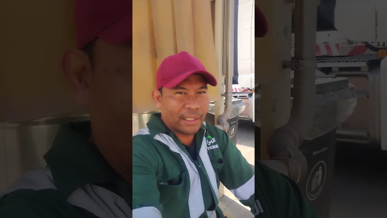 Kararating lang galing jeddah kaya pa washing muna ng truck