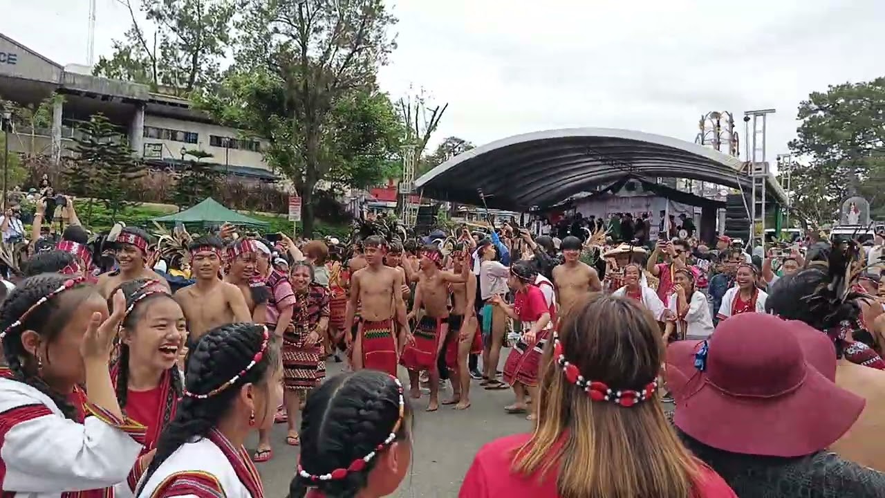 Sisiwit. Everyone enjoy dancing sisiwit #sisiwit #sisiwitdance #festivalofthefestival 