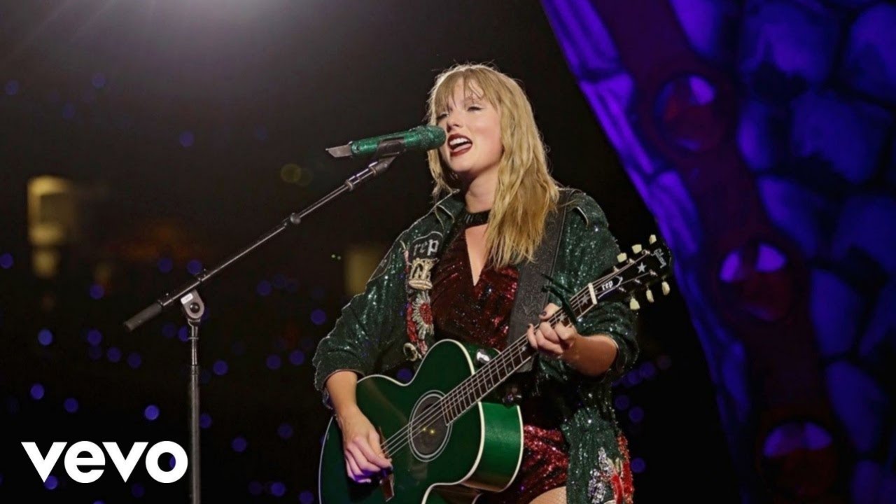 Taylor Swift - 22 (Live from reputation Stadium Tour)