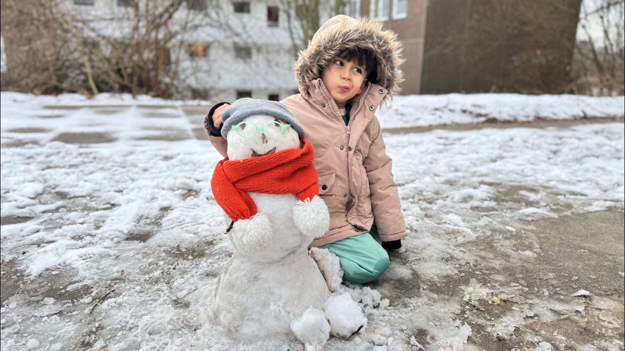 تعالو شوفو رجل الثلج يلي عملو جاد ☃️☃️