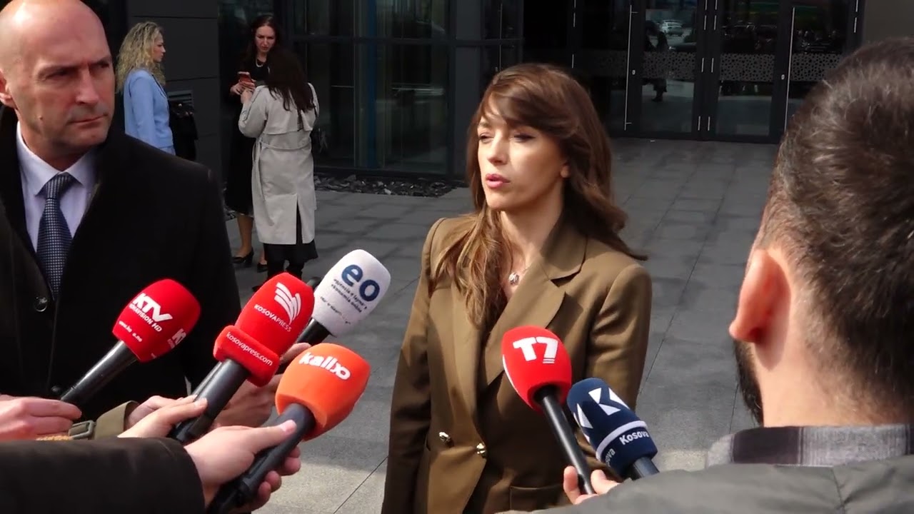 Haxhiu: LVV do ta dërgojë në Kushtetuese dekretin jokushtetues të presidentes Osmani