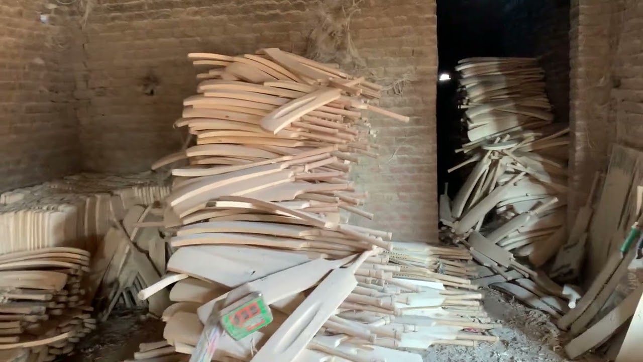 How To Make Tape Ball Cricket Bat|Saki Sports Sialkot |🏏🔥