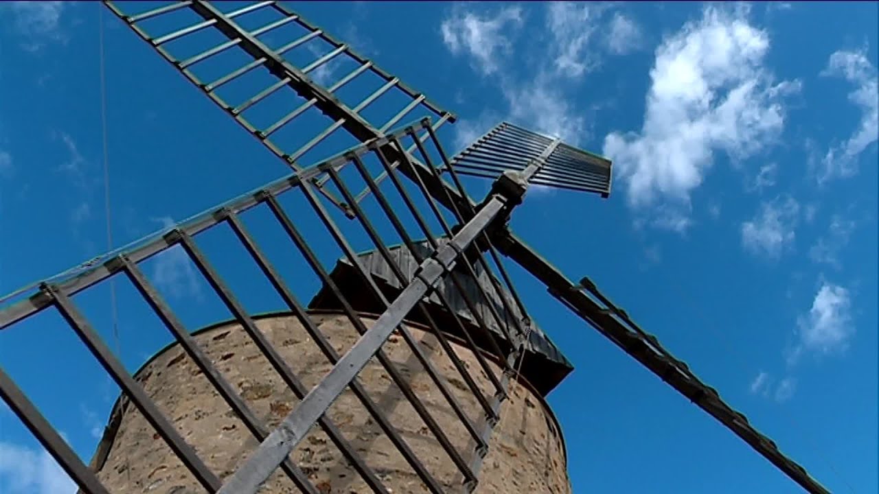 Vieux du XVIIIe siècle, le moulin de Porquerolles est entièrement rénové