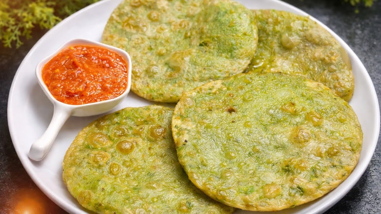 Hari Matar Ki Masala Puri | हरी मटर मसाला पूरी | Crispy & Tasty Indian Snack Recipe at Home