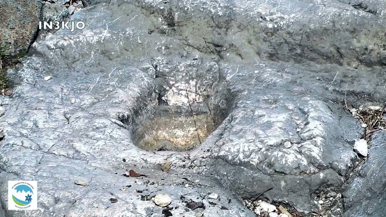 Porto del Ponale, antica mulattiera, e le vecchie centrali.