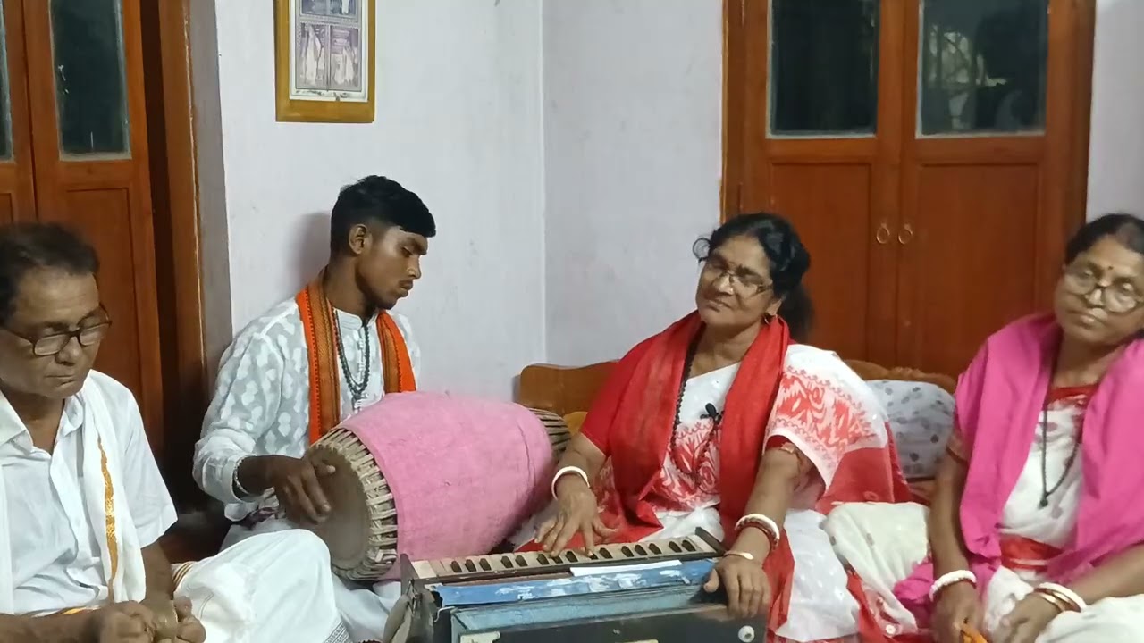 দুখ পেলে সই গৌয়ুর মেলে ।।  শিল্পী -টুলু অধিকারী ।।জয় হরিবল  ।।#song #flow #haribol #flowers #