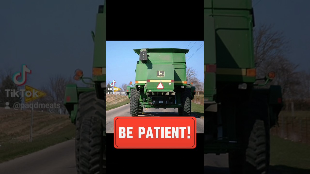 #harvest #farmlife #farm #farming #tractor #combine #johndeere #midwest #crop #safety