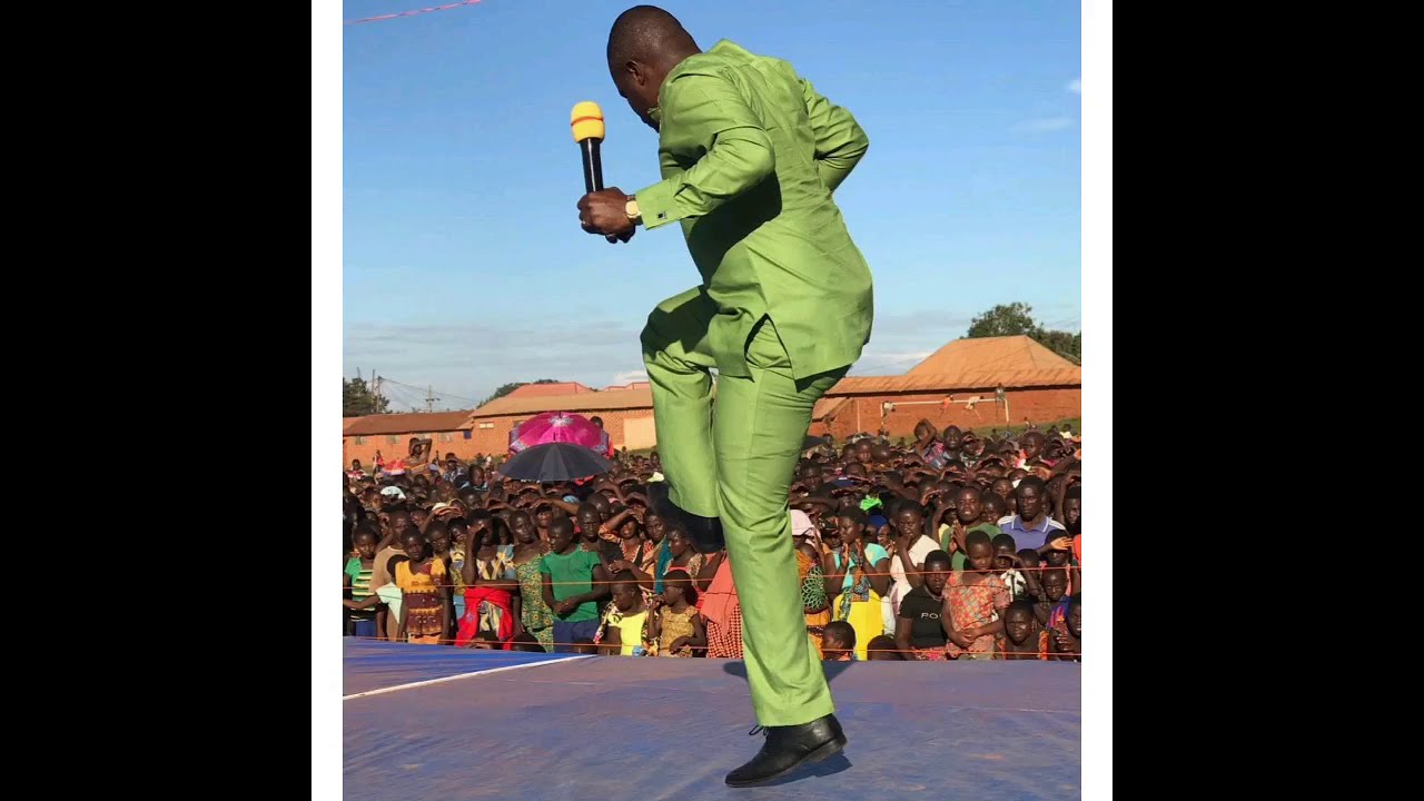 HISTORIA YA BONI MWAITEGE MWIMBAJI AMBAYE NI MLANGO WA KUTOKEA KWA WAIMBAJI WENGINE SEHEMU YA KWANZA
