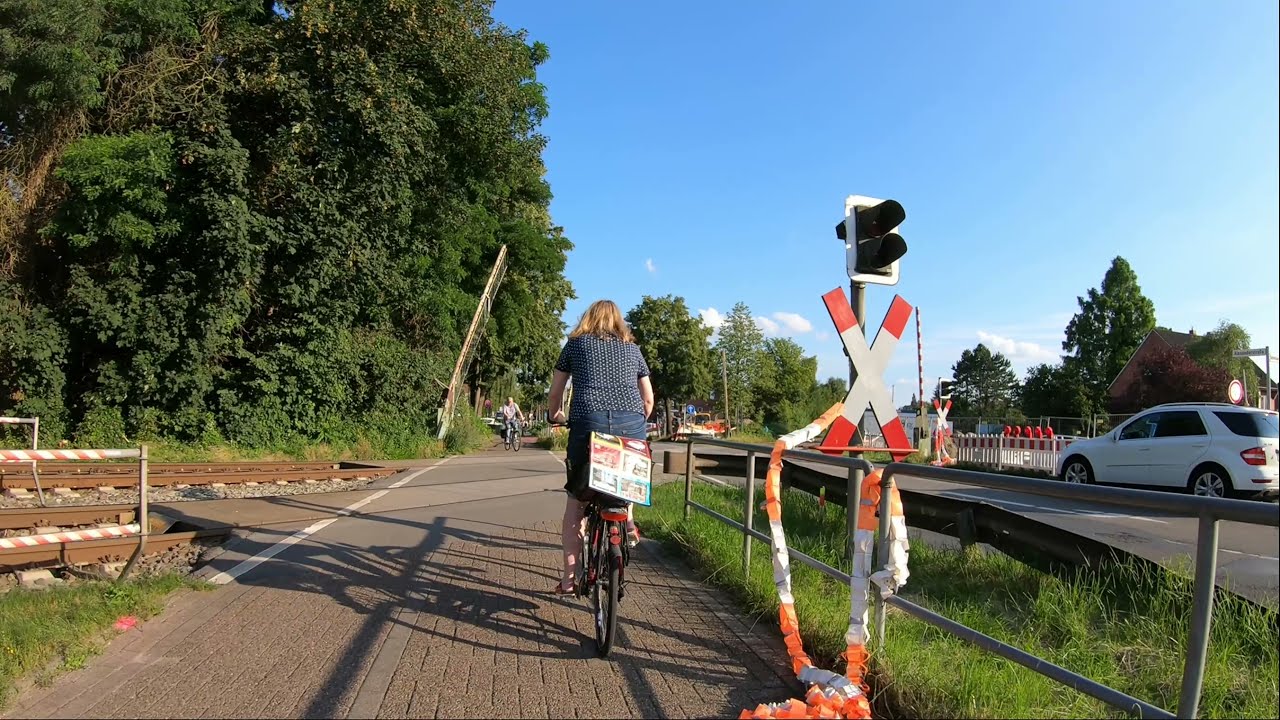 Oldenburg, 11. August 2021 - zum Swarte-Moor-See und Friedhof Ofenerdiek