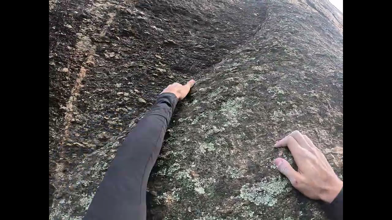 Climbing Cantagalo via Norkus (7b br/6c+ fr)