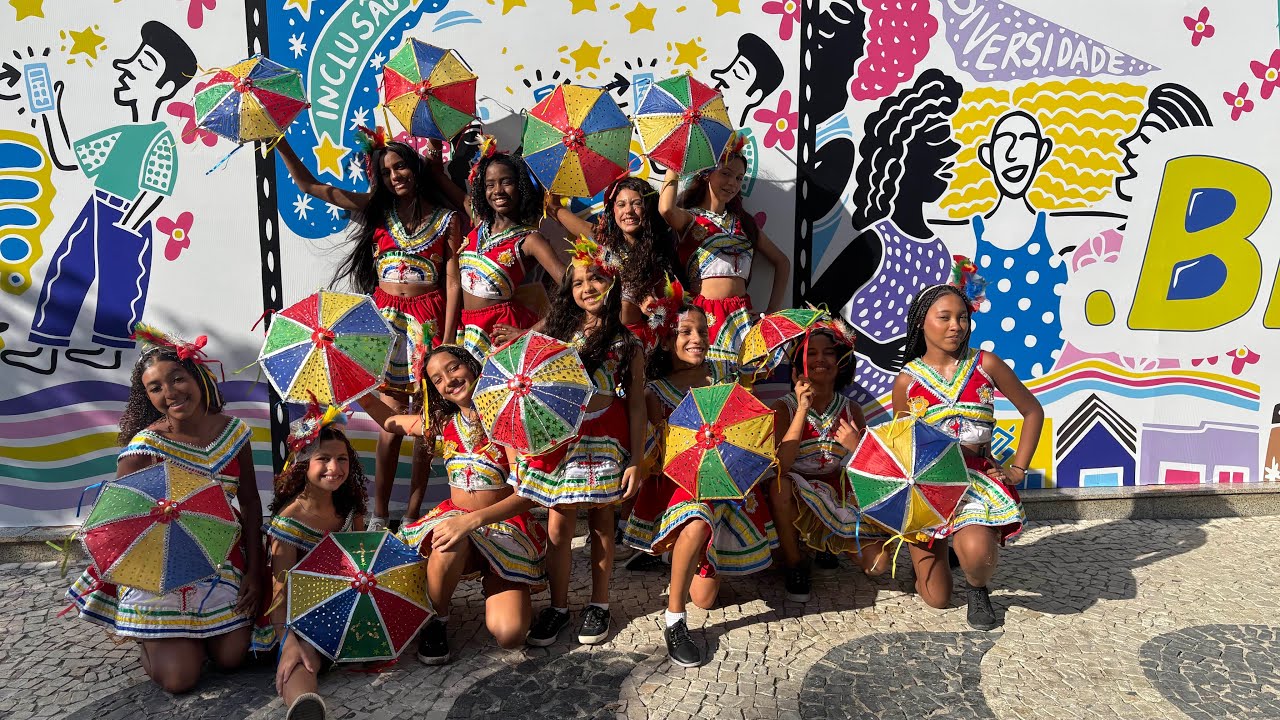 Cia de Danças Angelita Kerollainne na Av Rio Branco - Carnaval do Recife 2026 