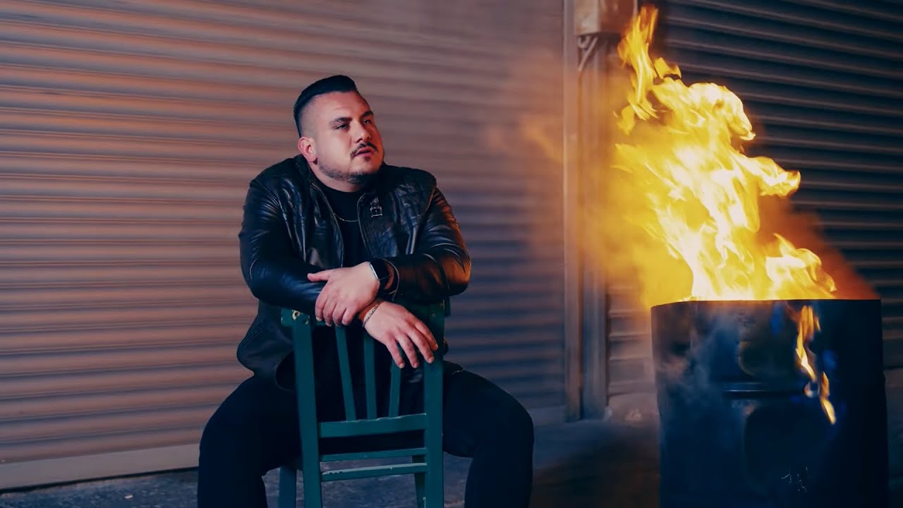 BURAK ÇELİK   /   Söndürmez Beni   ( Official Video 2025 )