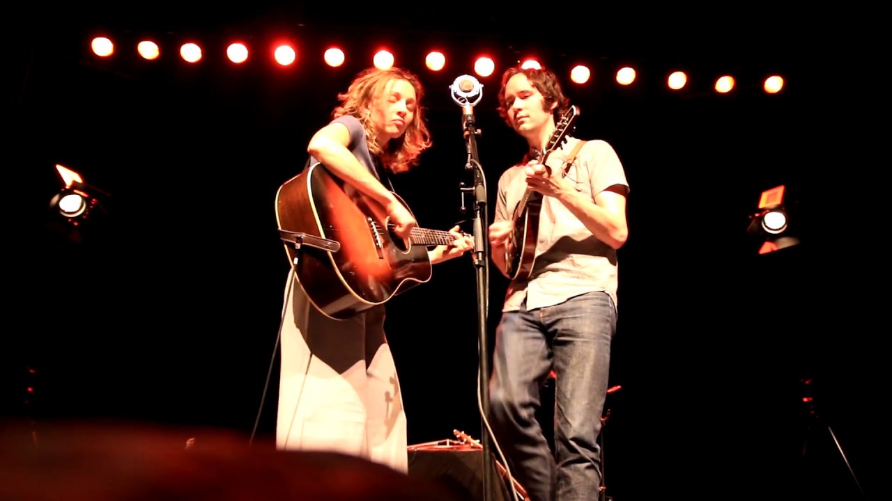 Mandolin Orange    Hard Travelin'