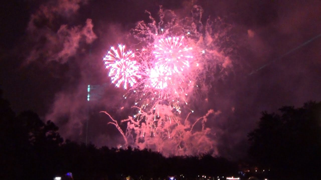 Epcot New Years Eve Fireworks Finale 2014 from The International Gateway Bridge, Walt Disney World