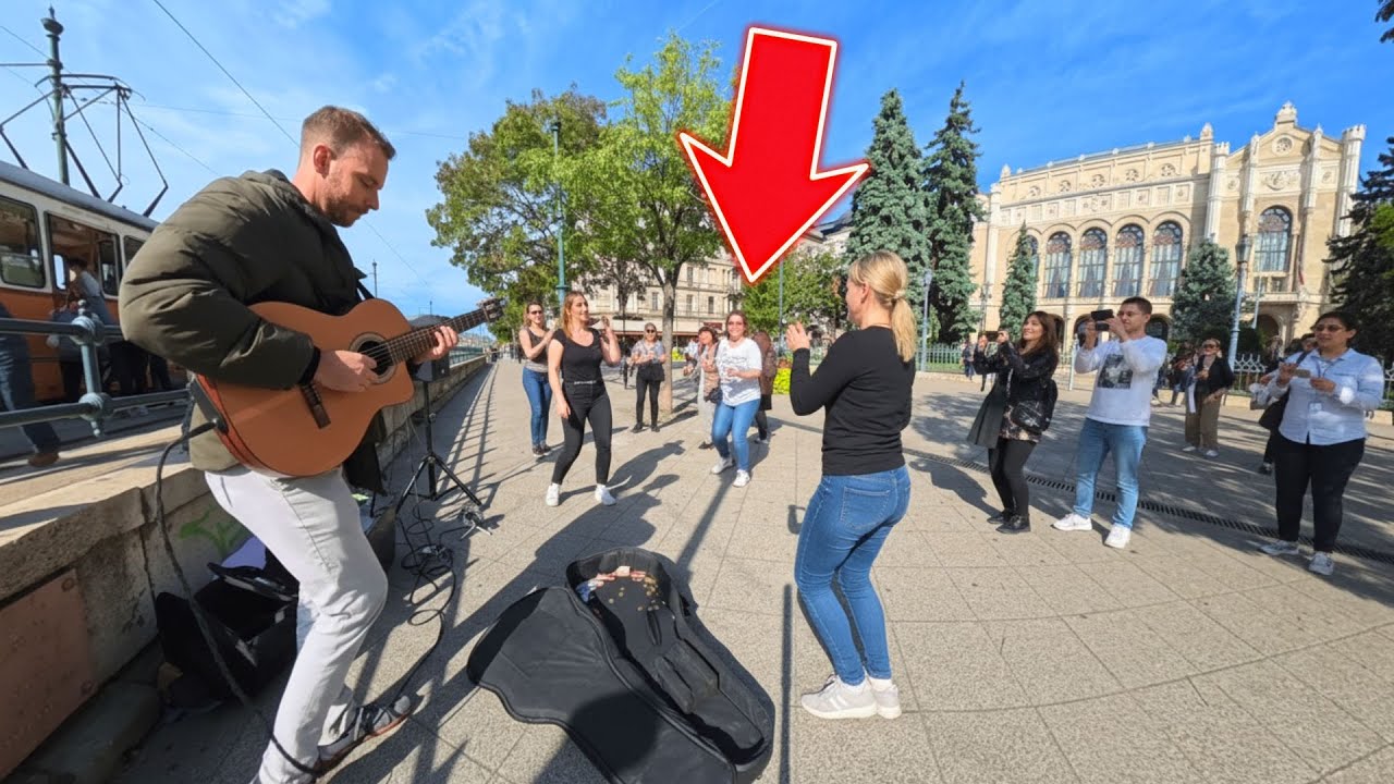 Epic SPANISH GUITAR on the street - Sultans of swing cover #busker #livemusic #guitar #spanishguitar