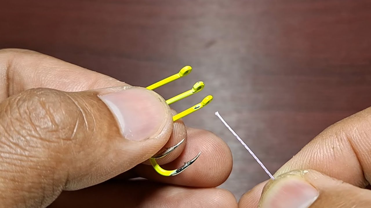 Easy trick in tying fishing hooks, 3 hooks in one straight line #fishingknot #fishinghook