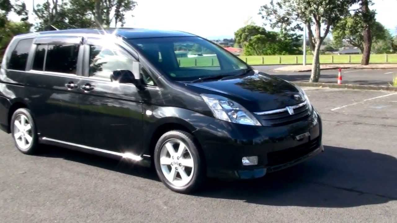 Toyota Isis Platana 2004, 2L, Auto