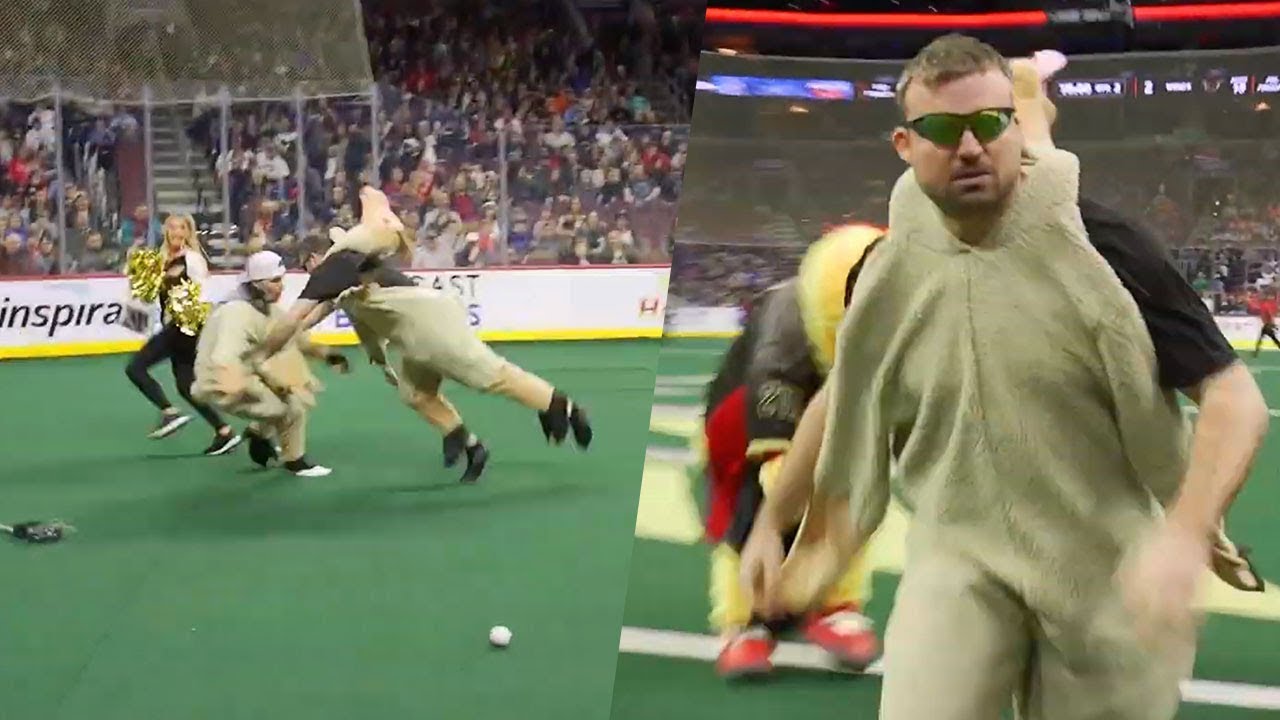 Barstool Smitty Won A Fortnite Halftime Contest &mdash; Never Go Full Hardo