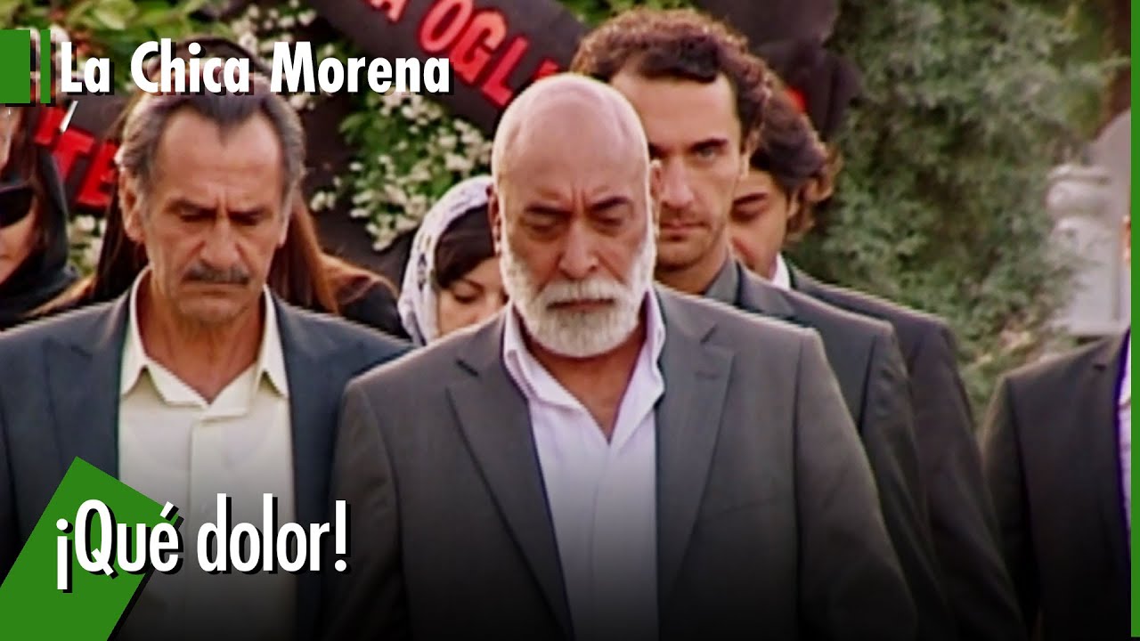 Un triste día de funeral - La Chica Morena