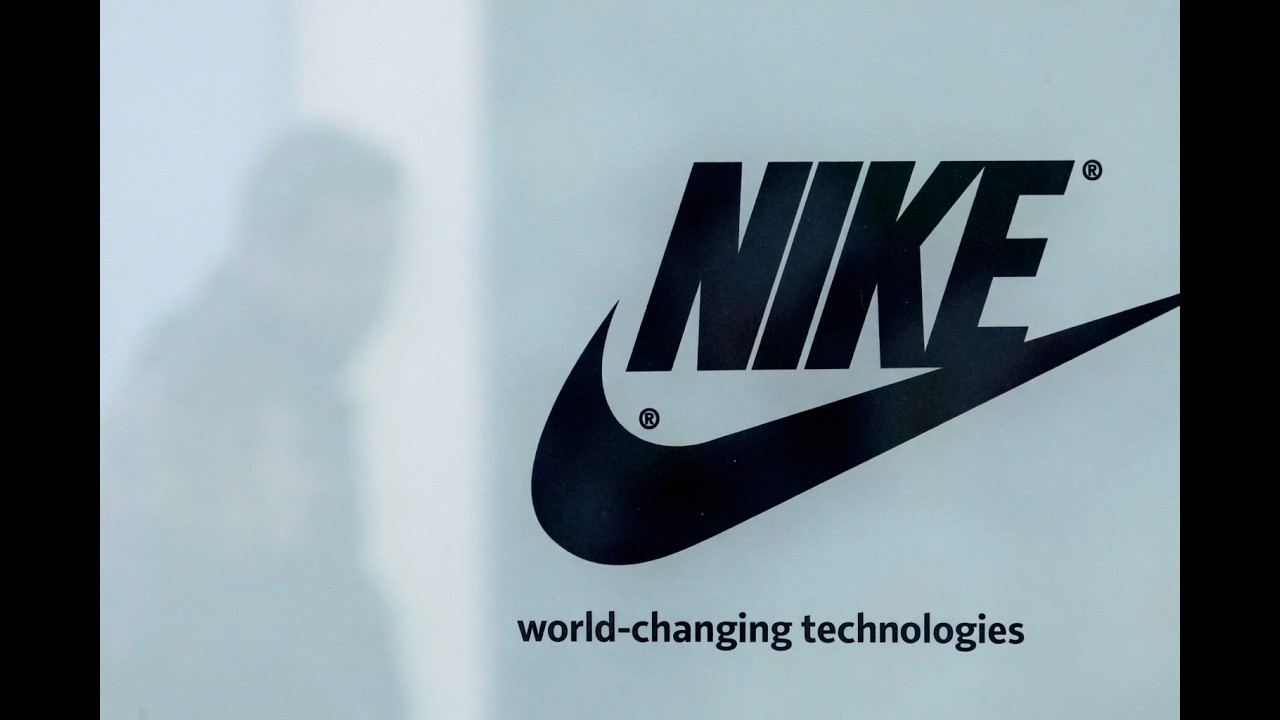 Nike Bionic Shoes 🔥 The Future of Running in 2028?  #Nike #FutureOfRunning #BionicShoes #SportsTech