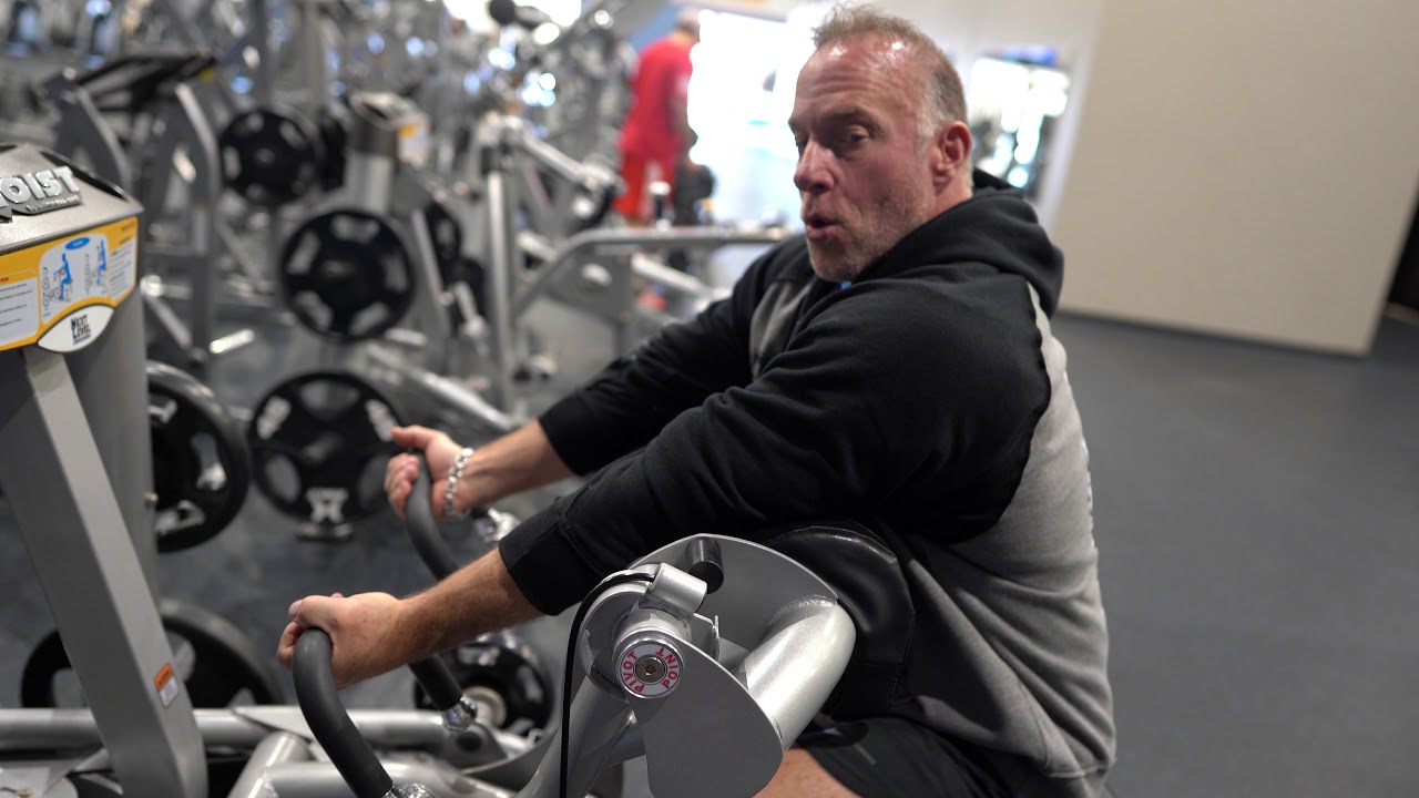Hoist Roc it Plate Loaded Preacher Curl (How To Use It)