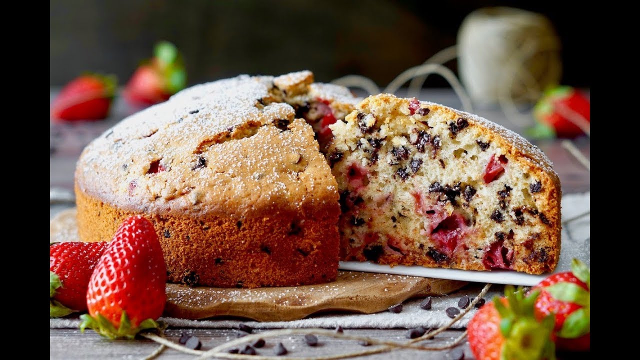 Torta alle Fragole e Gocce di Cioccolato