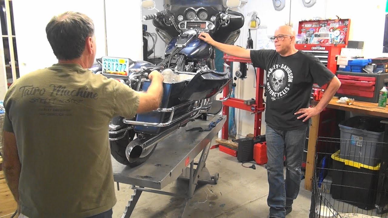 #101 2004 road turd suspension rebuild fork shock change FLHT twin cam touring harley tatro machine