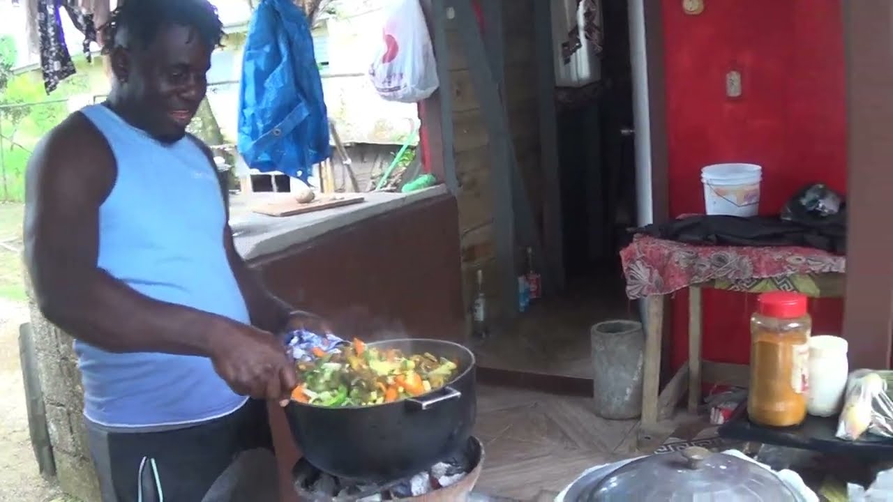Trelawny back yard cooking part 2, (backyard Cookout With Ghetto Gal