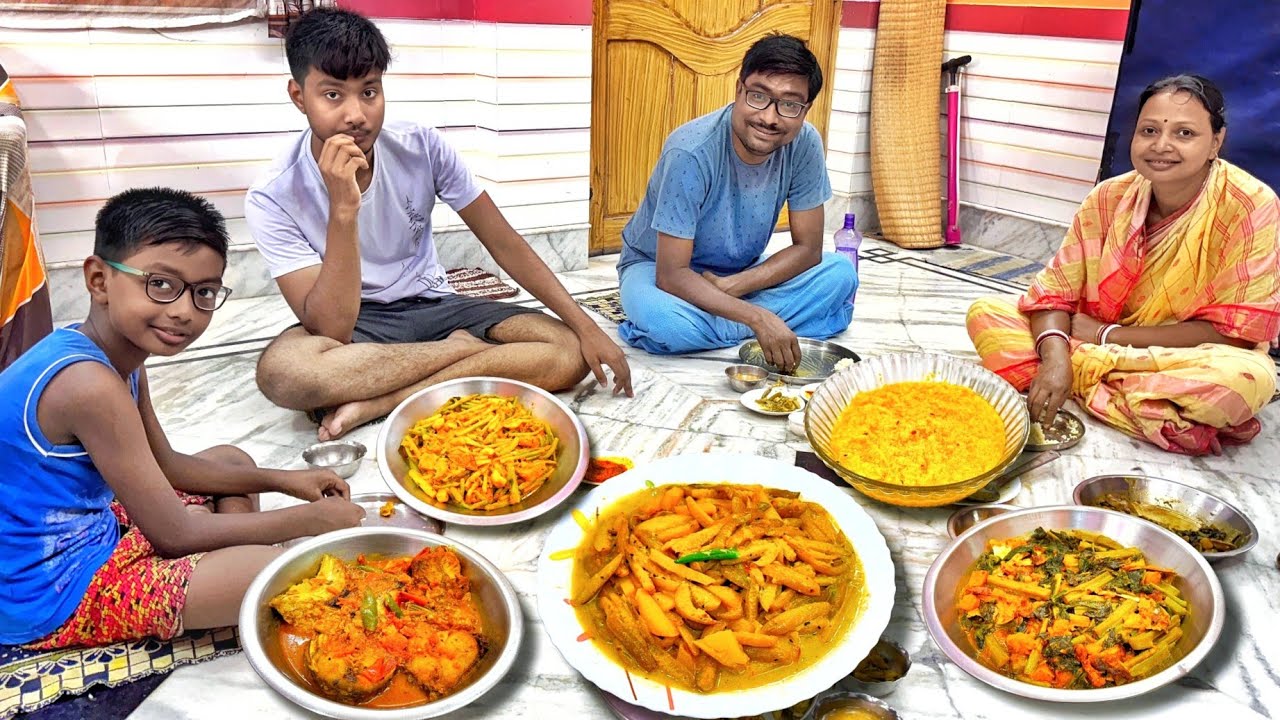 ননদ ভাগনার বিয়ের নেমন্তন্ন করতে এল। নটে ডাঁটার চচ্চড়ি,পাকা আম দিয়ে মাছের ডিমের চাটনি-রান্না হল